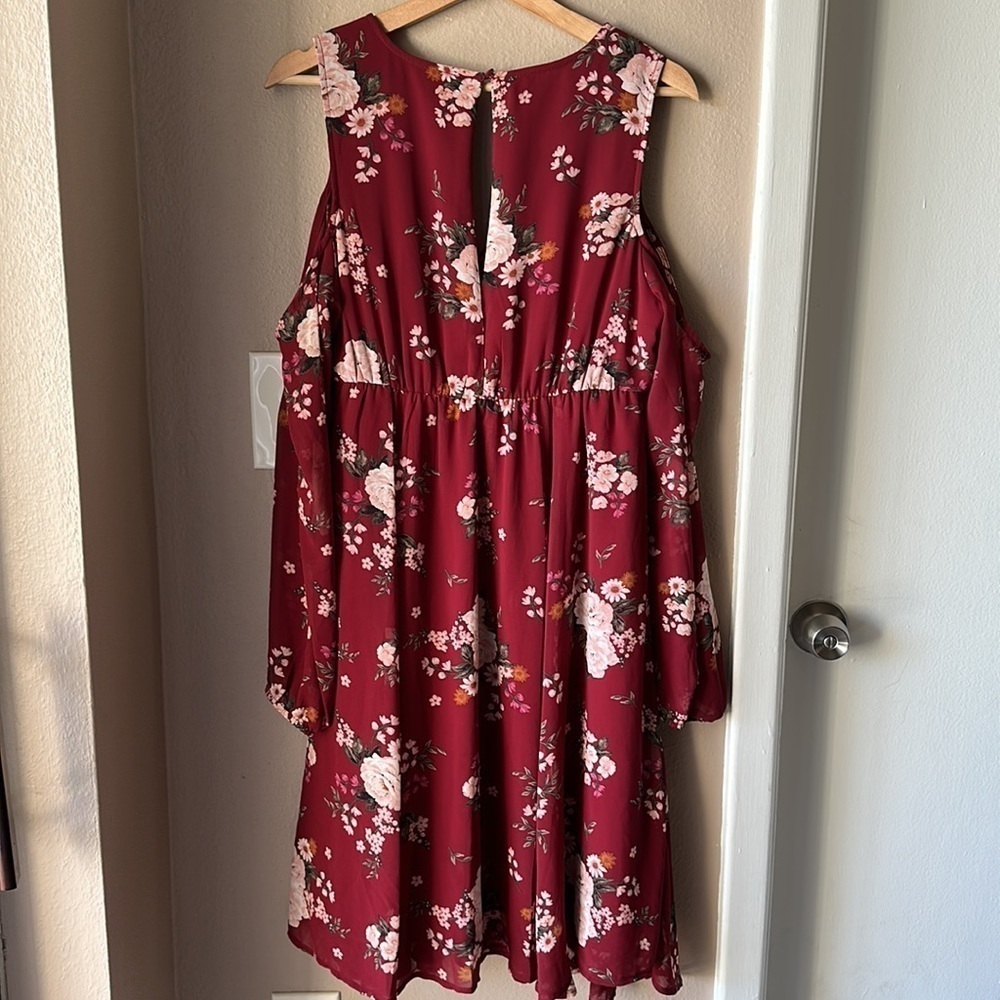 TORRID Red Floral Cold Shoulder Chiffon Wrap Dress - Picture 12 of 13